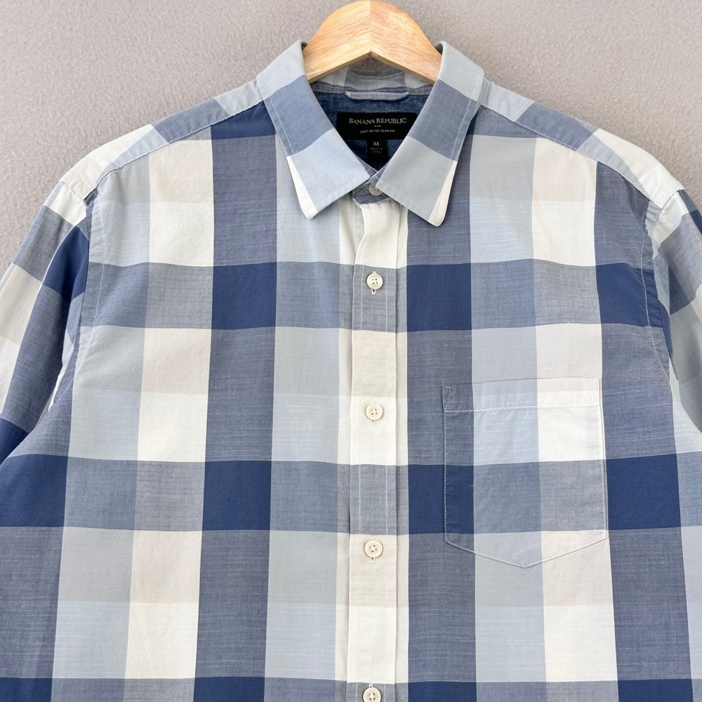 Banana Republic Soft Washed Slim Fit Button Up Shirt Mens M Blue Plaid